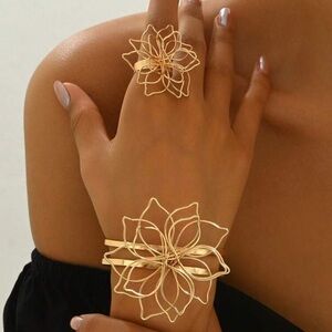 Elegant Gold Floral Jewelry Set